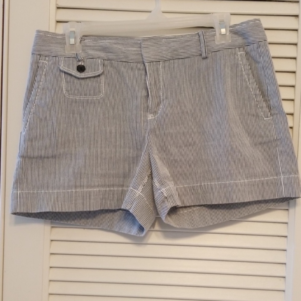 Banana Republic Seersucker Short